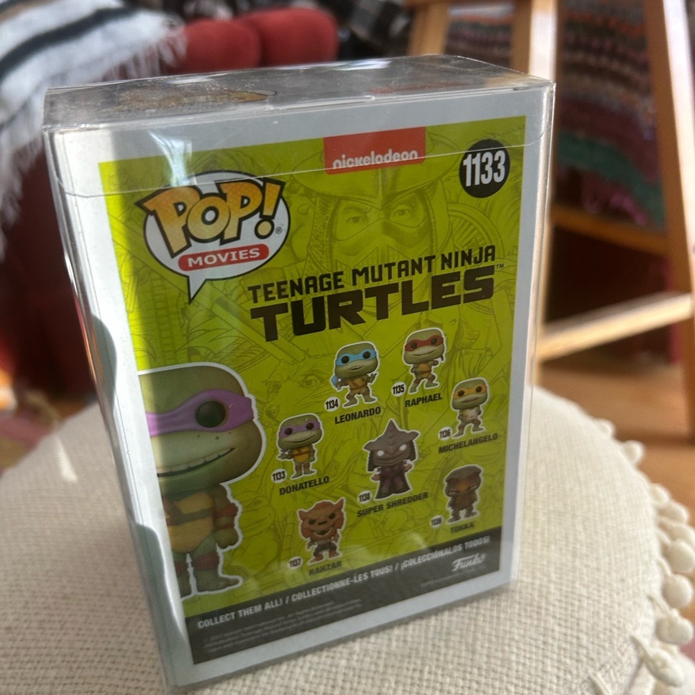 DONATELLO--1133---FUNKO POP! MOVIES - Picture 4 of 13